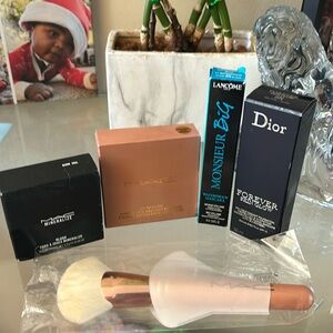 Makeup bundle NWT